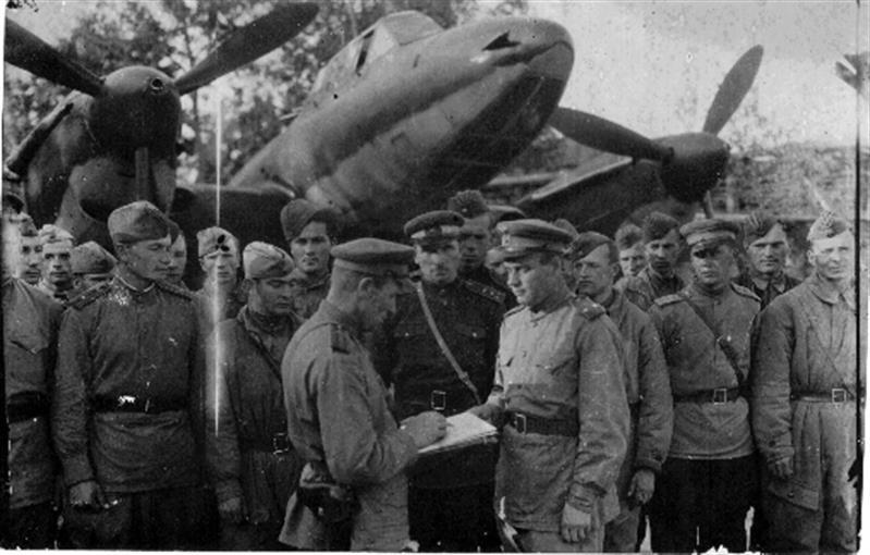 Pe2 wartime photo russian airplane in combat