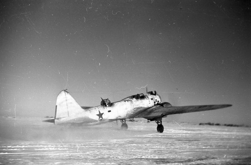 DB-3 bomber of 1st GMTAB 27.02.43 
Гвардии капитан Шаманов. Во время прорыва блокады увеличил нагрузку бомб на своем самолете в 1,5 раза