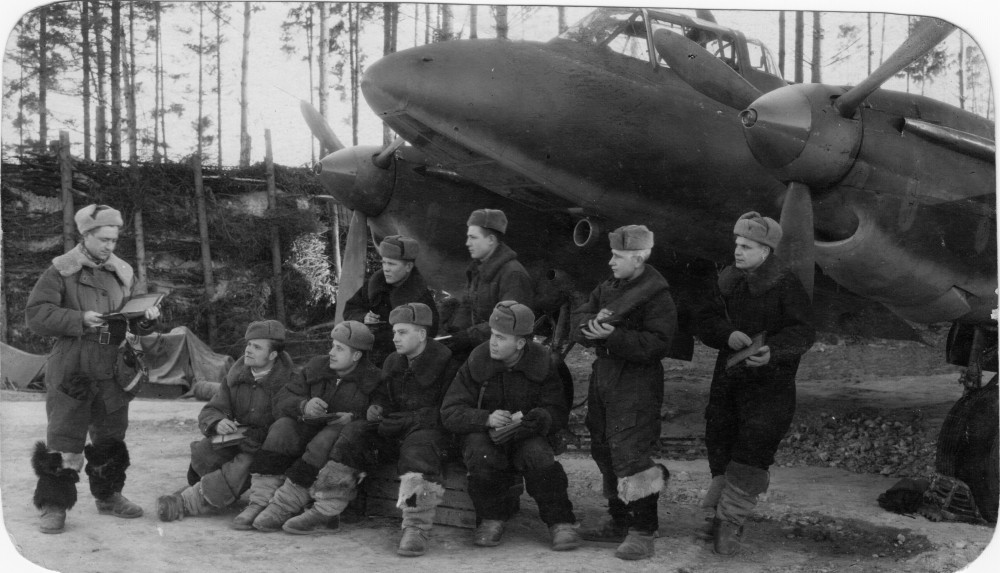 81 guards bomber air Krakow regiment (former 202 dive aviation unit)