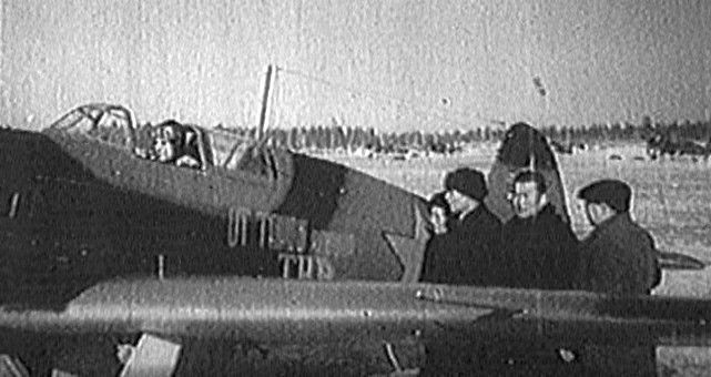 WWII photo in combat. Фотографии построенных на тувинские средства Як7Б
