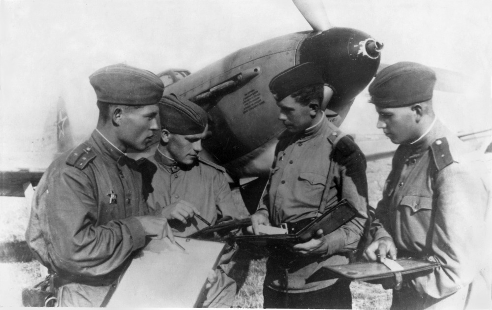 WW2 foto Russian identification mark Yak9