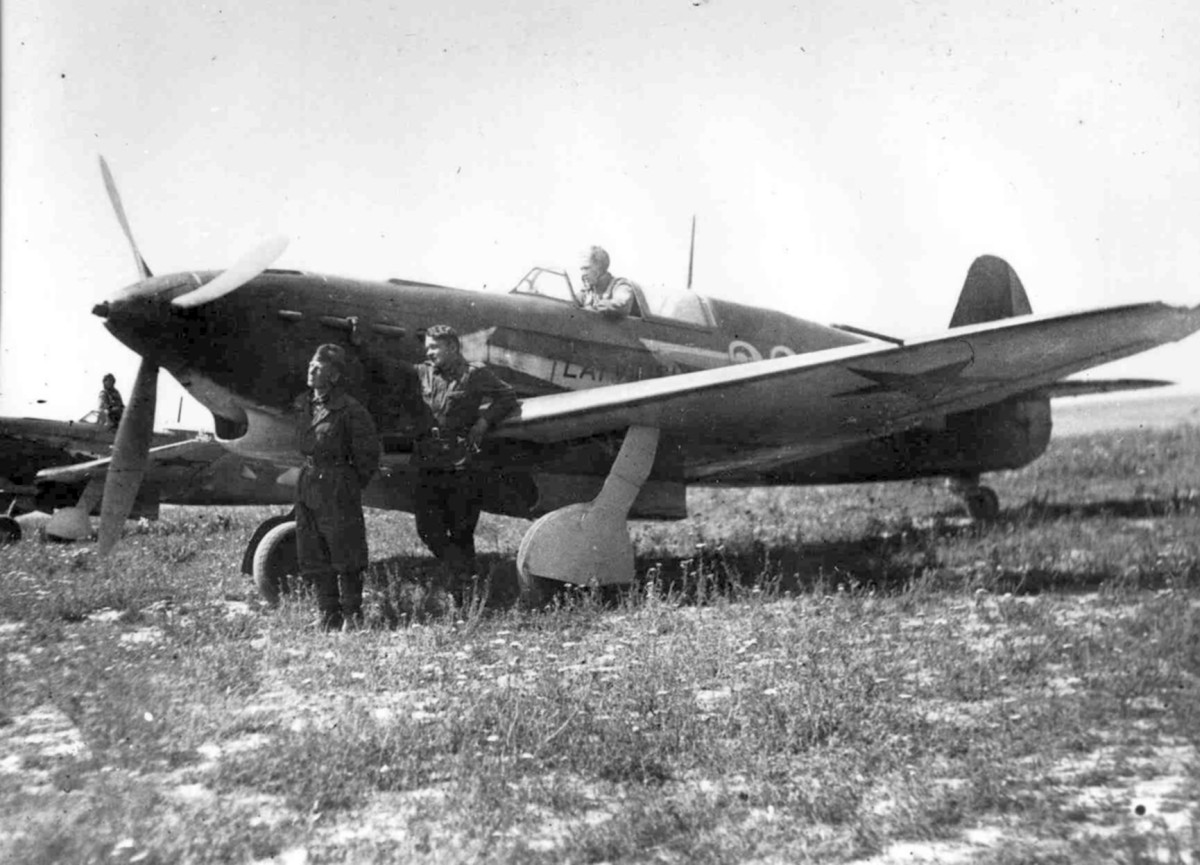 WWII photo jak-7.