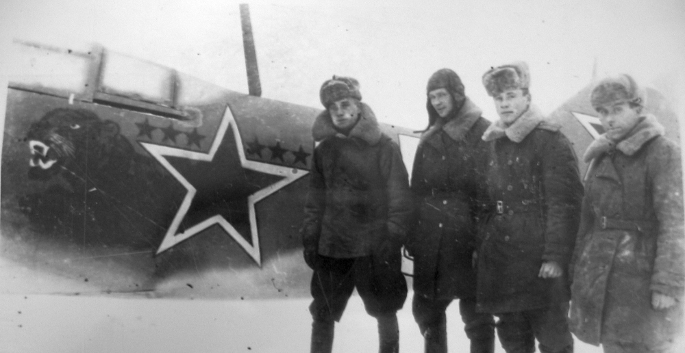 WW2 foto Russian nose art at ftr La5