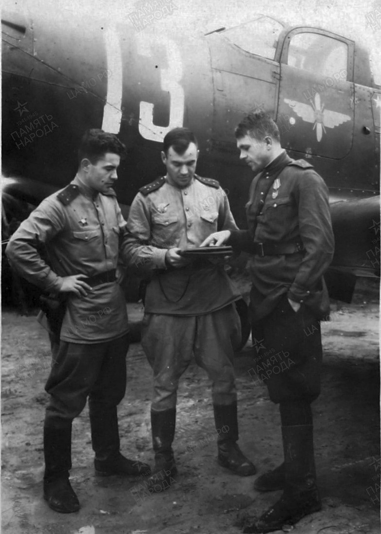 Советские лётчики фотография. ЖБД - журнал боевых действий и боевой путь части.