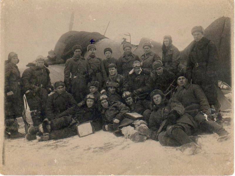 Капитан медслужбы Шерстюков К.К. (неверно- апрель 1944 г., Крым, аэродром Альма-Томак).