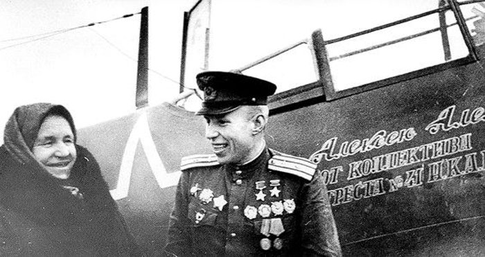 WW2 foto soviet la7 in combat.