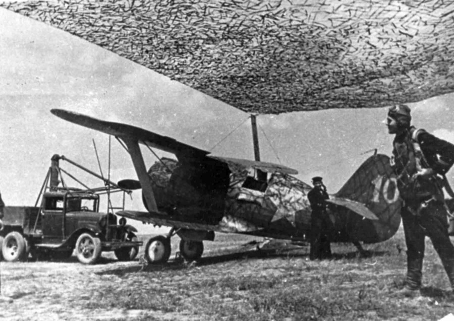 WWII Russian navy biplane photo I153