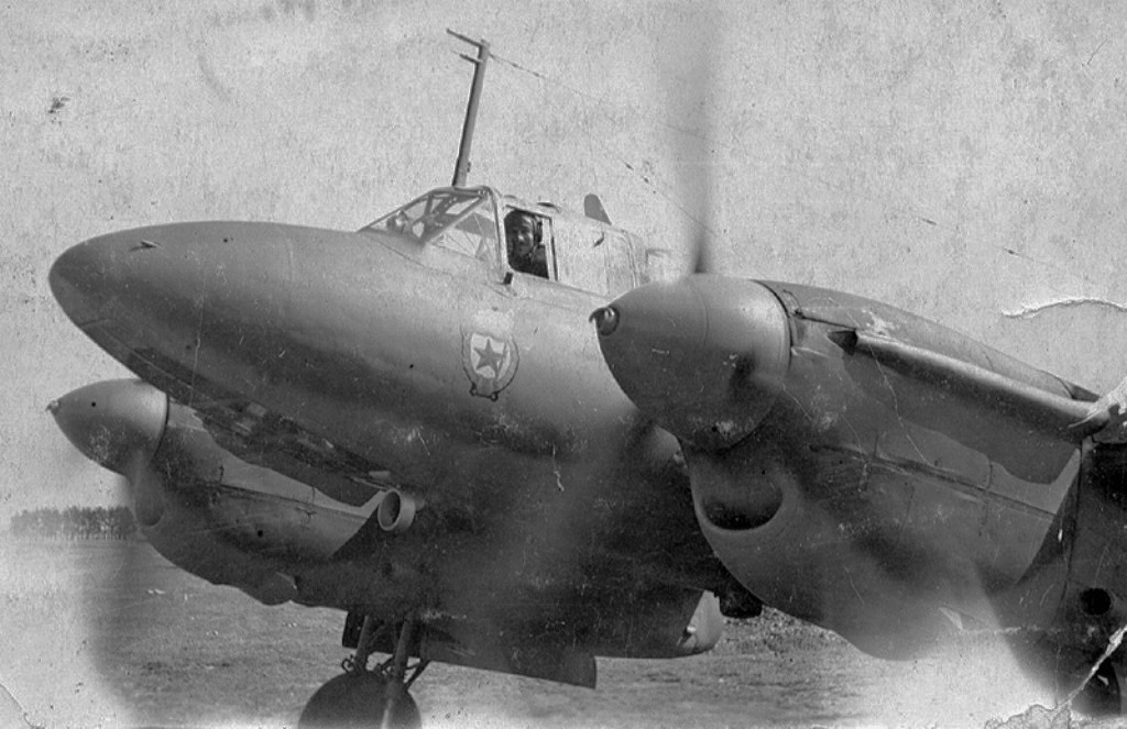 wwII photo airplane USSR