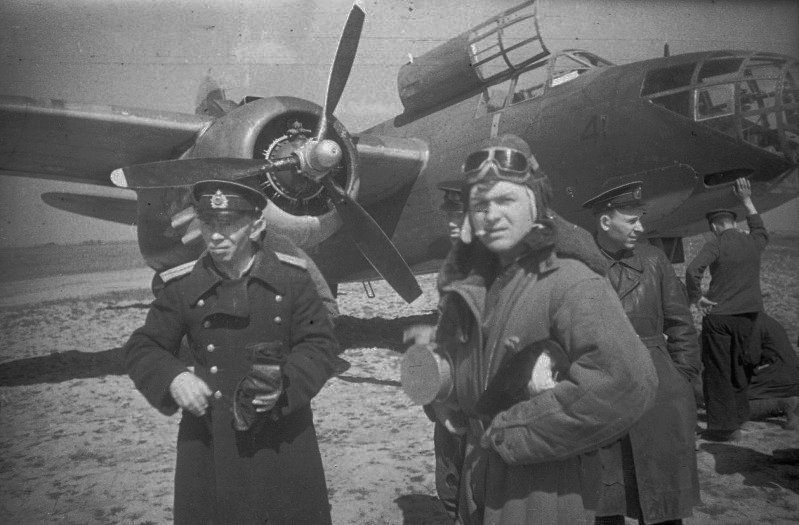 на ГК: ЧФ, 3-й разведовательный авиаполк 1943