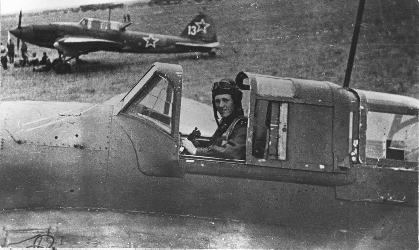 WWII photo Il2 in combat