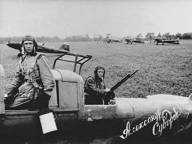 WW2 foto 167 guards ground attack aviation regiment (former 617 lightbomber air unit)