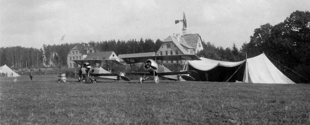 Последний аэродром группы в имении Прекуль под г. Венденом (с 22 августа по 6 ноября 1917 года) до перелёта во Псков